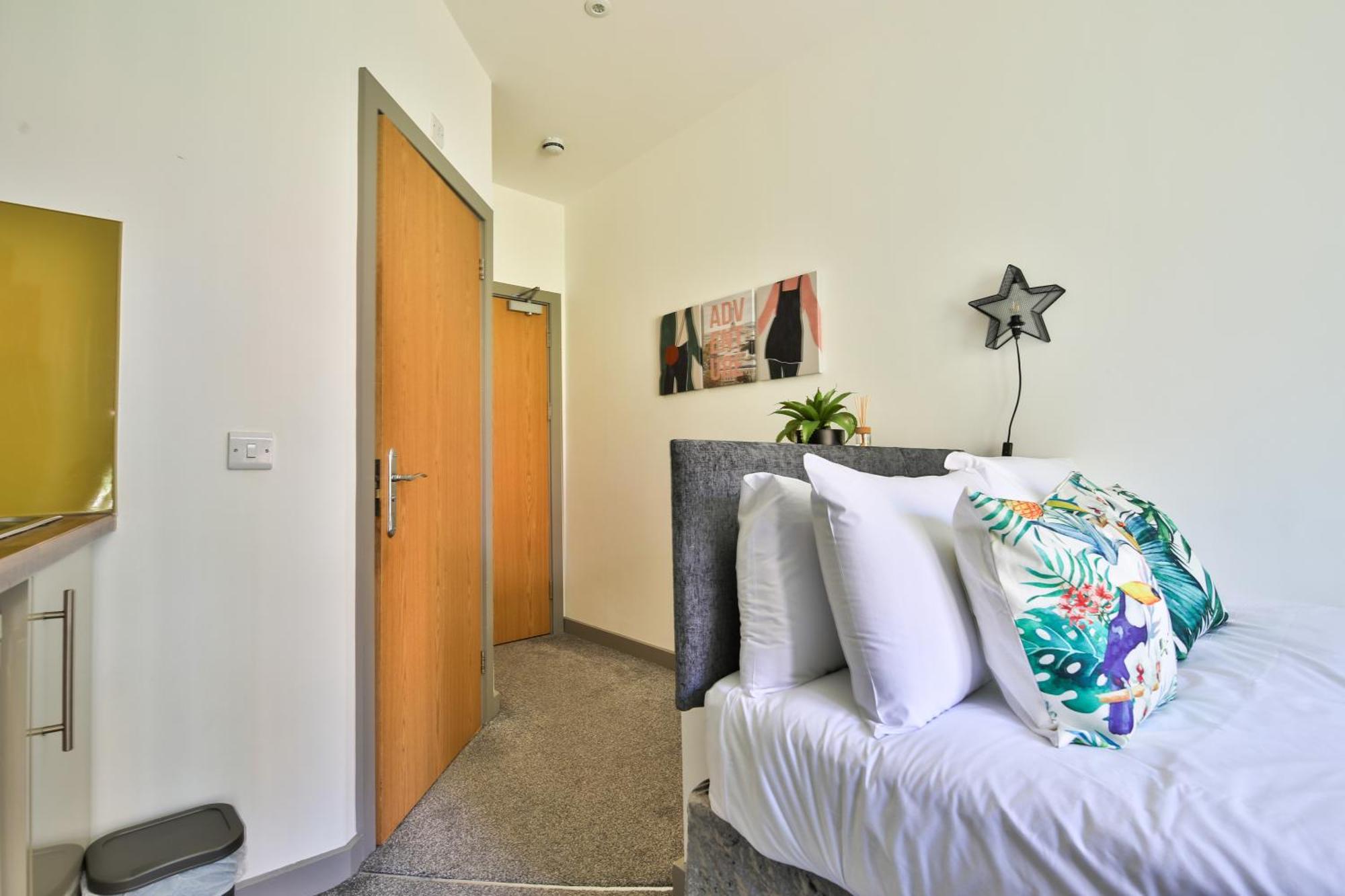 Princess Lofts City Centre Studios With Nespresso Coffee Machines & New Fast Wifi By Stayright Swansea Exterior photo