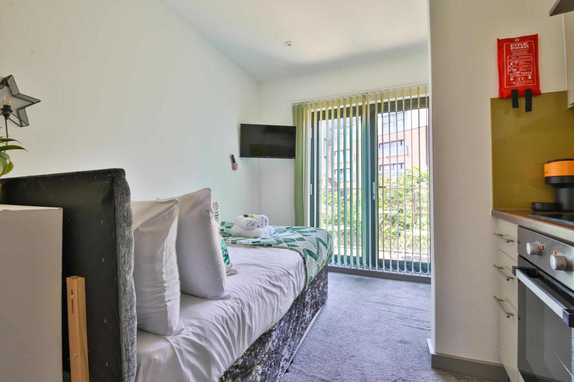Princess Lofts City Centre Studios With Nespresso Coffee Machines & New Fast Wifi By Stayright Swansea Exterior photo